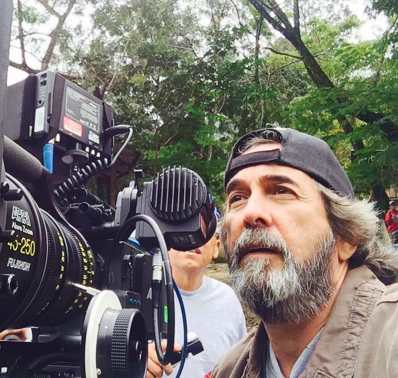 Muere en accidente de tránsito el cineasta Fernando Báez
