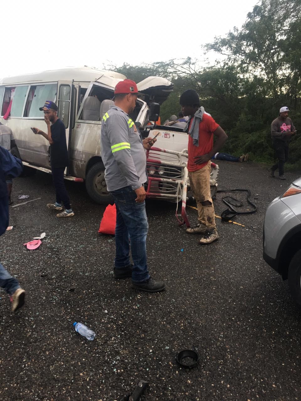 minibus accidente